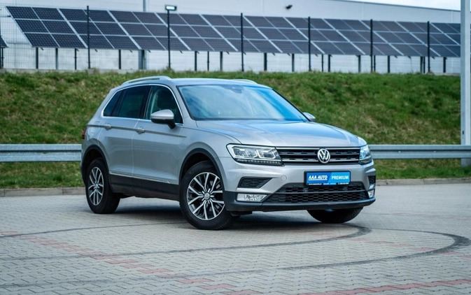 Volkswagen Tiguan cena 92000 przebieg: 125865, rok produkcji 2016 z Brzeg małe 301